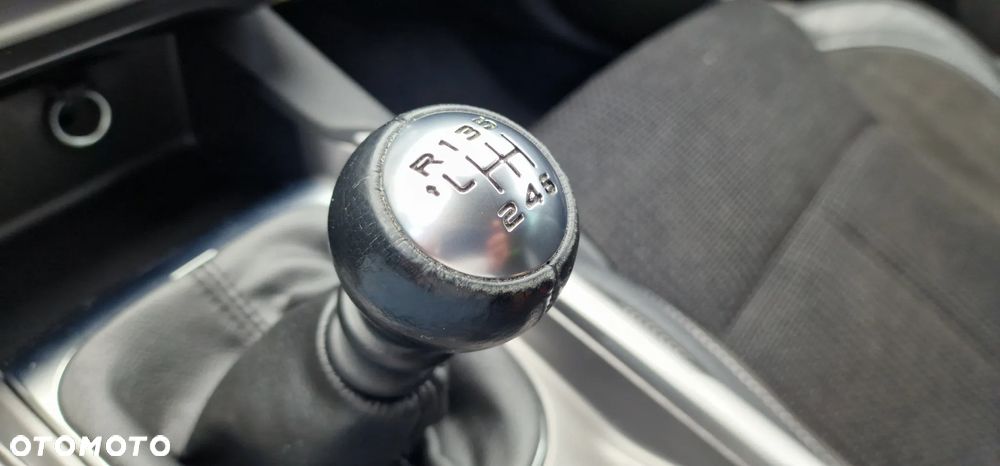 Citroën C4 PureTech 130 Stop&Start SHINE - 29