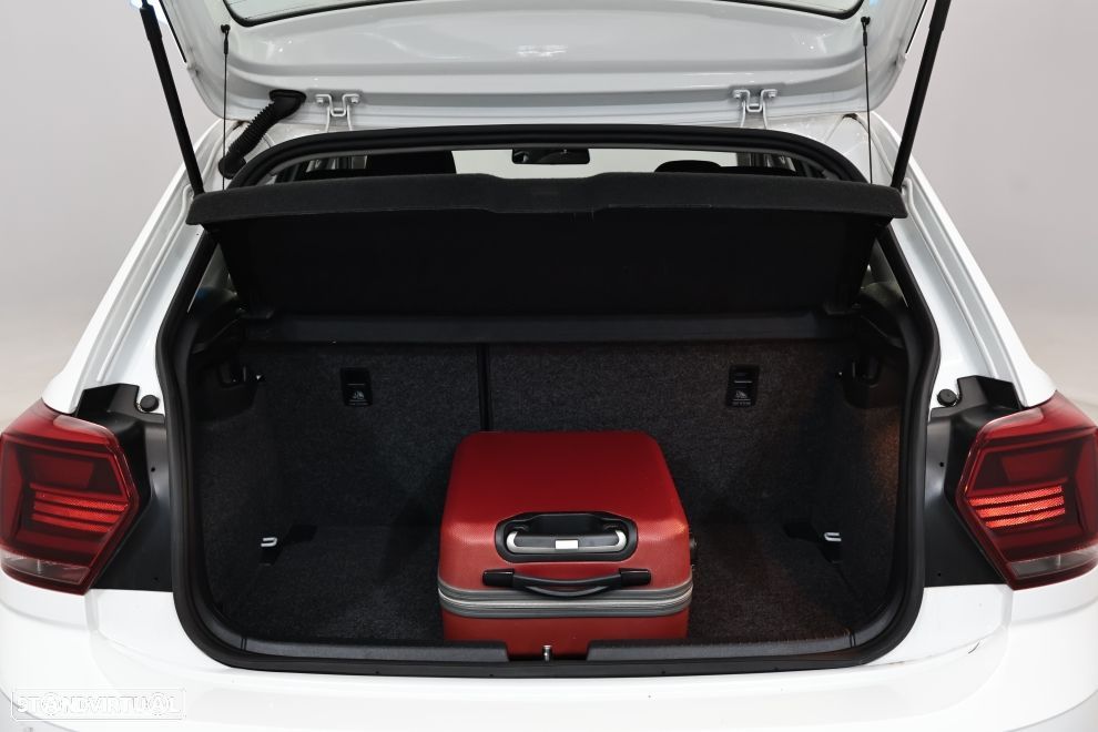 VW Polo 1.0 Confortline - 24
