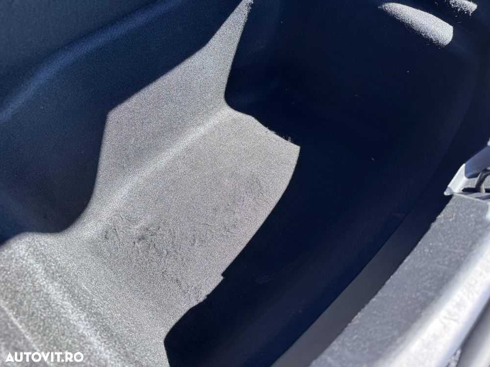 Tesla Model 3 Long Range AWD Premium - 33