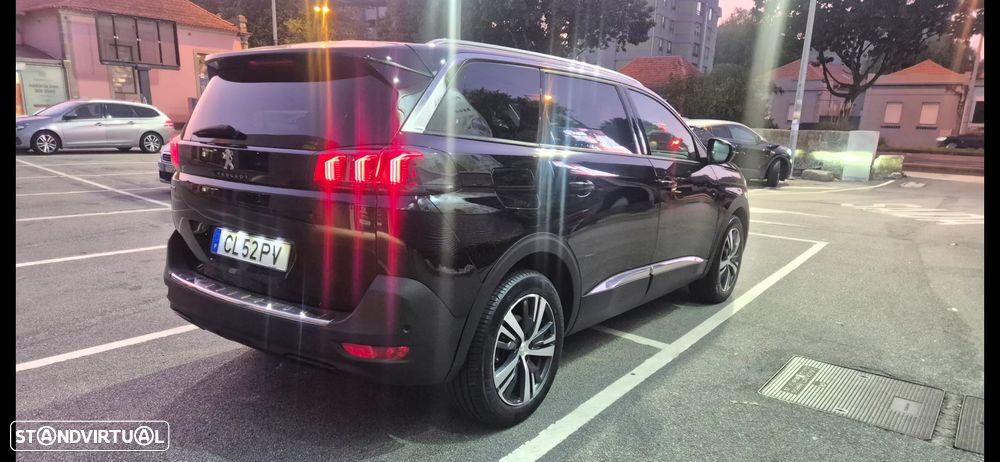 Peugeot 5008 1.2 PureTech Allure Pack - 4