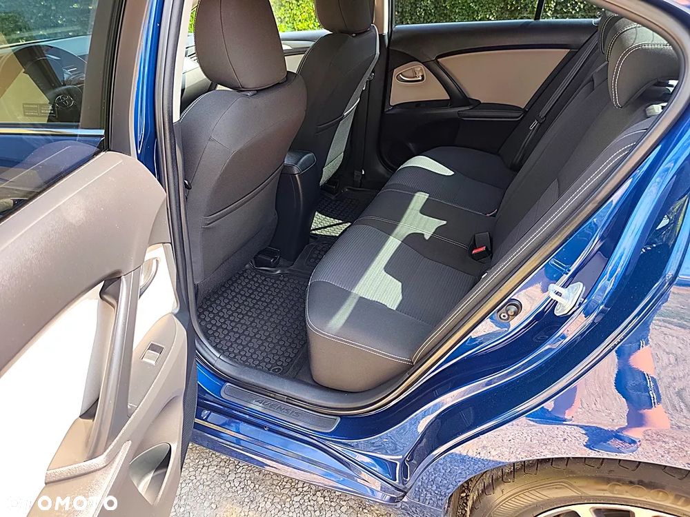 Toyota Avensis 1.8 Edition-S - 19