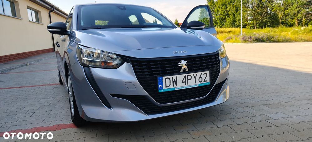 Peugeot 208 - 12