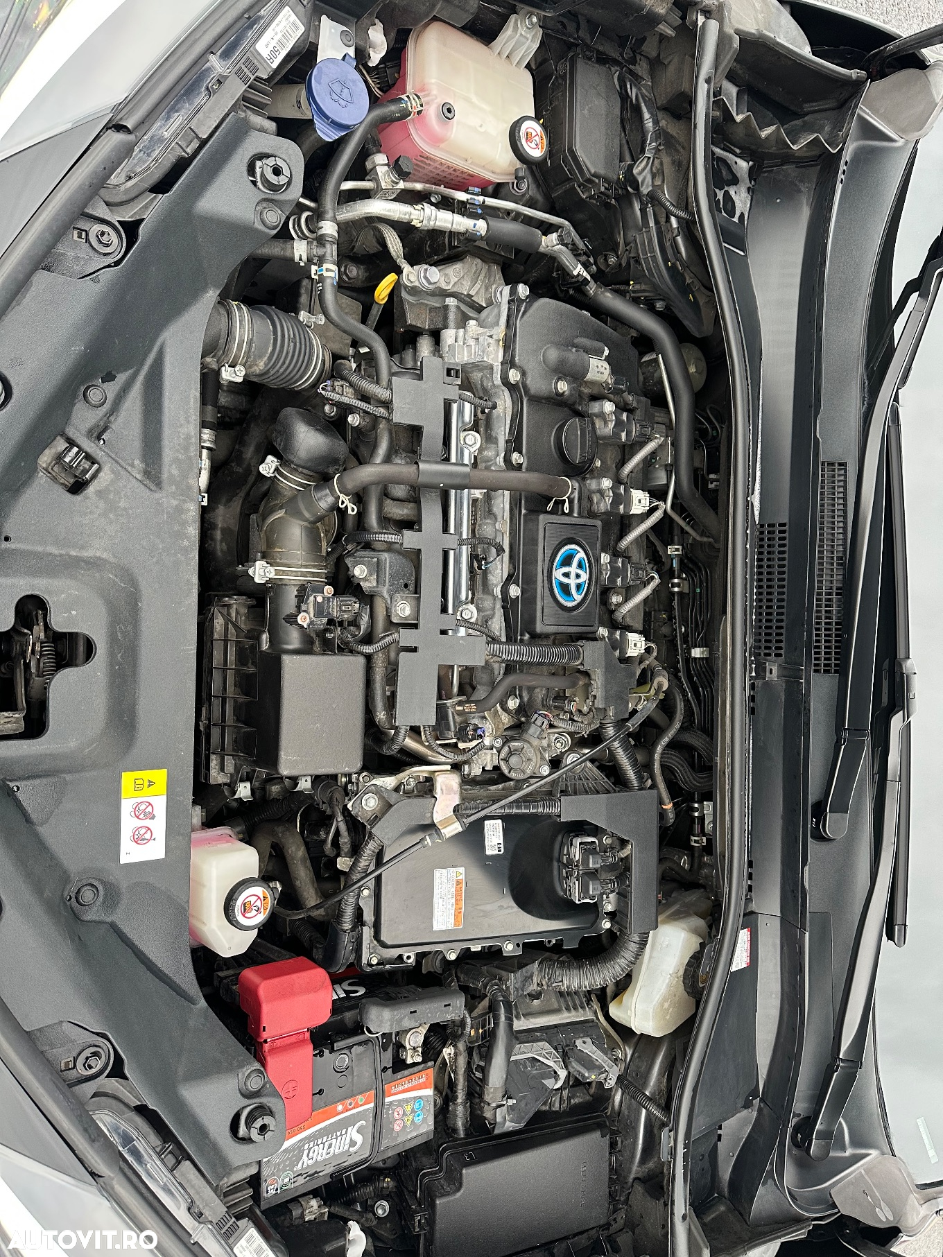 Toyota C-HR 1.8 HSD 122 CP 4x2 CVT Style - 13