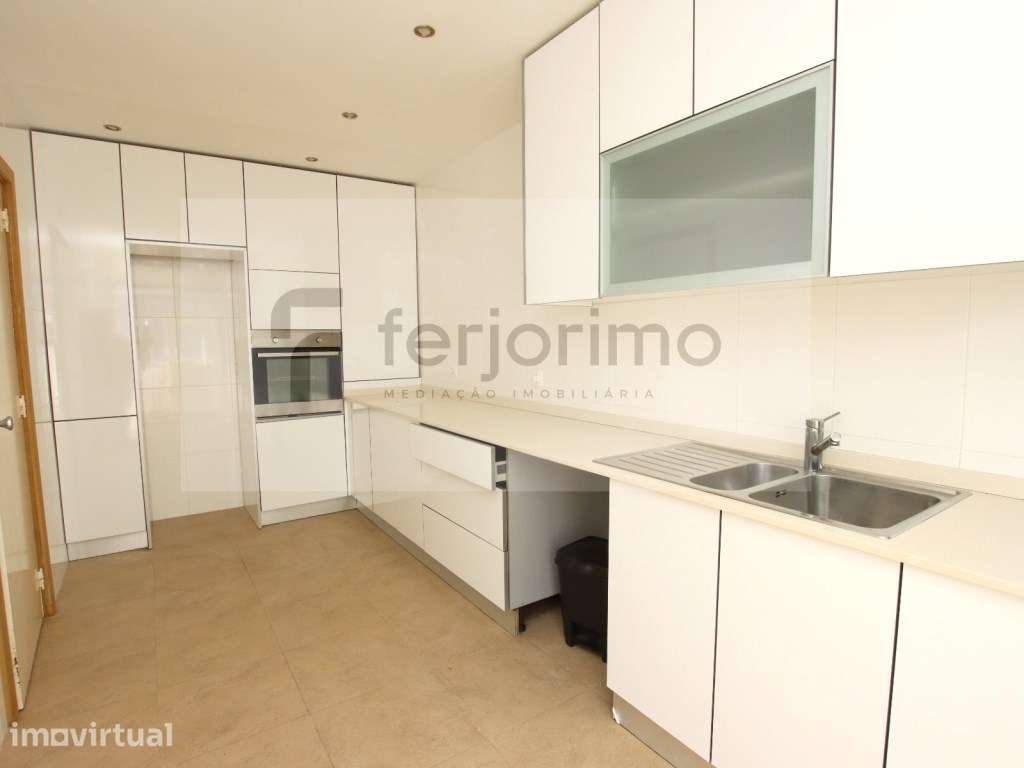 Apartamento T3 no centro de Vila do Conde - a 700m da praia - Grande imagem: 5/33