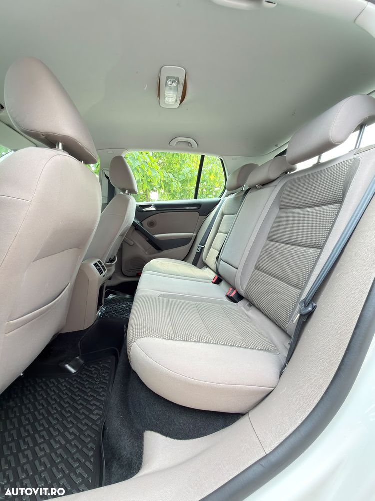 VOLKSWAGEN Golf 2010 — imagine 8