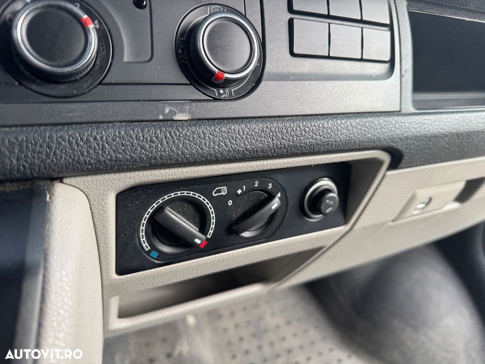 Volkswagen Transporter Multivan T6.1 2.0 TDI 81 kW KR Trendline - 10