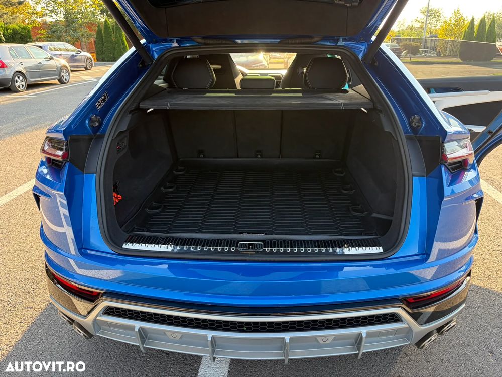Lamborghini URUS - 9