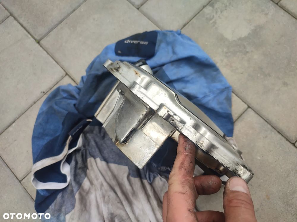 Dekiel, pokrywa silnika Yamaha Thunderace 1000 - 5