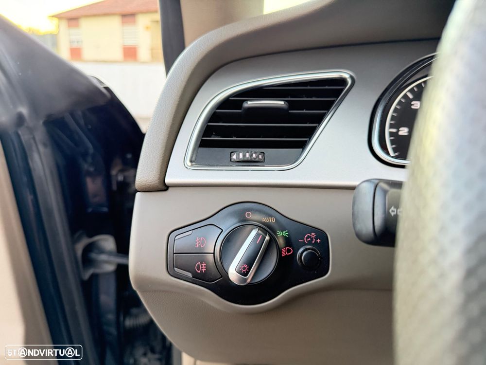 Audi A5 Cabrio 2.0 TDi S-line - 26