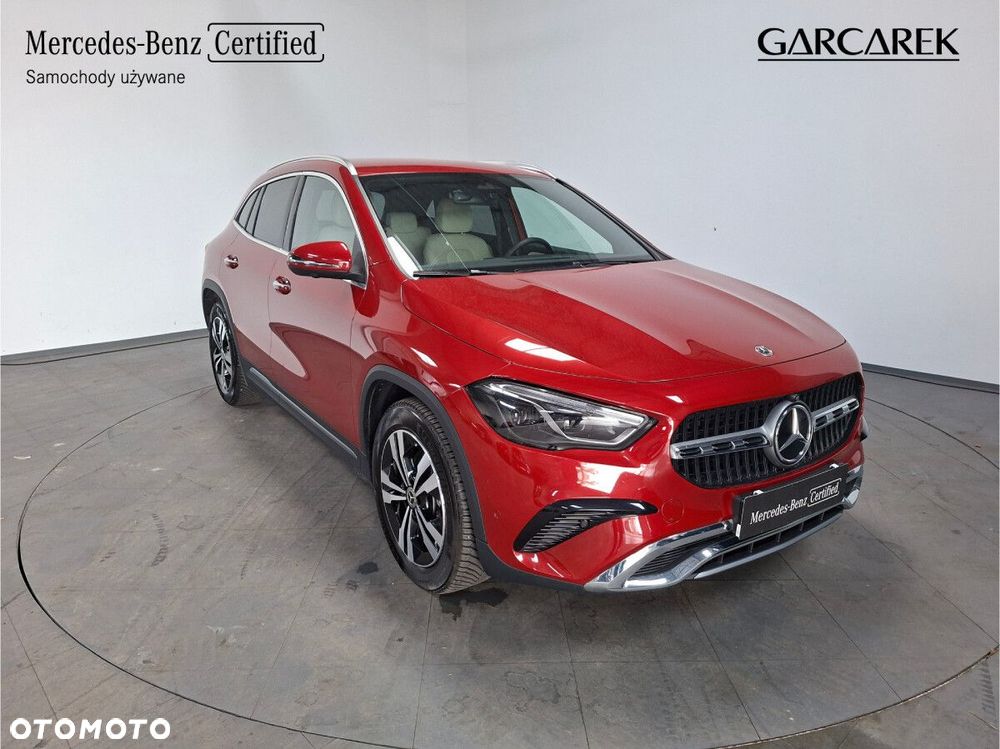 Mercedes-Benz GLA - 3