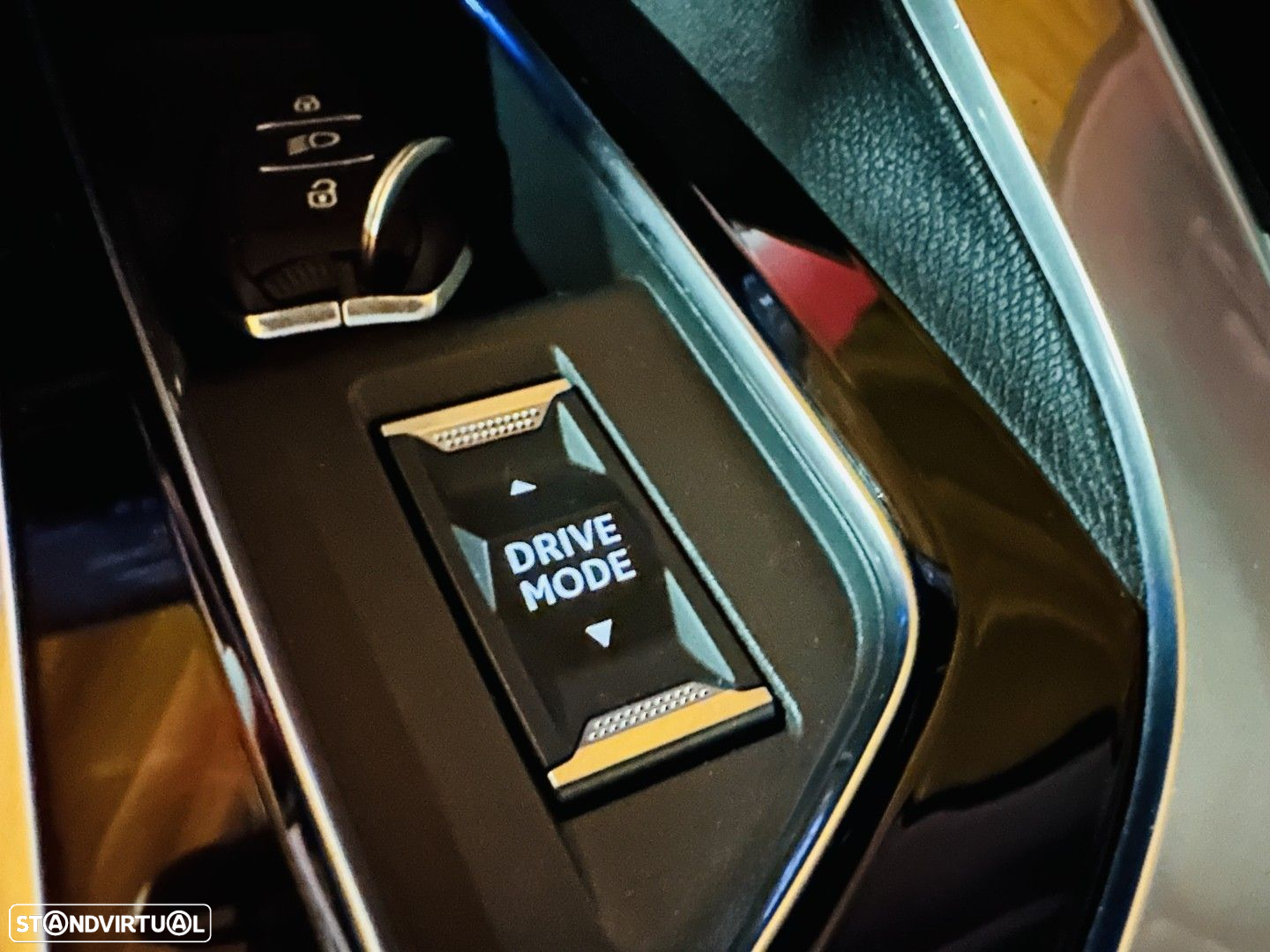 Peugeot 5008 1.2 PureTech Allure EAT8 - 23