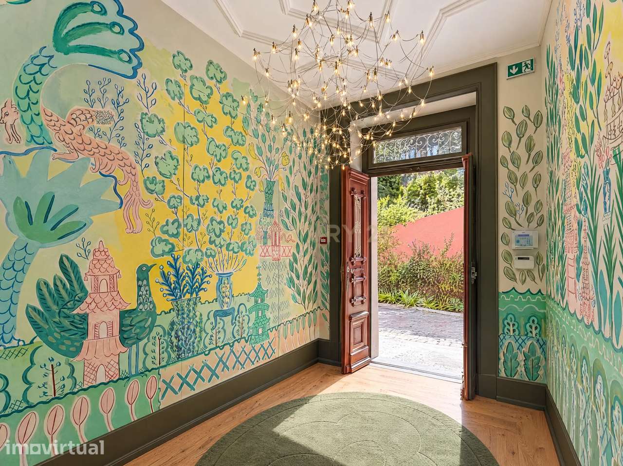 CHALET HISTÓRICO EM SINTRA | EXCLUSIVIDADE E HISTÓRIA NO CORAÇÃO DE SI - Grande imagem: 4/60