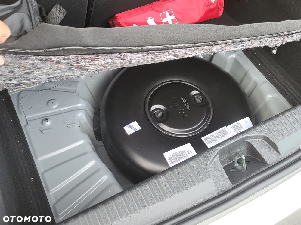 Renault Clio 1.0 TCe Evolution - 26