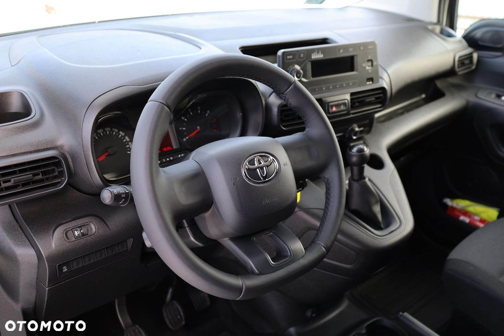 Toyota PROACE CITY - 12