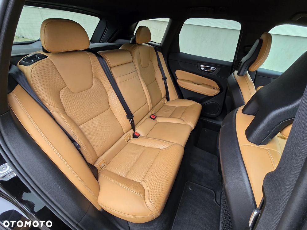 Volvo XC 60 D4 SCR AWD Inscription - 23