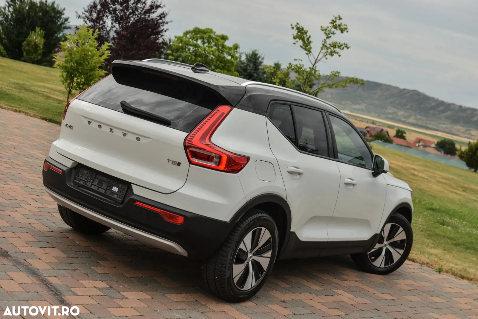 Volvo XC 40 Recharge T5 Twin Engine AT7 R-Design - 13