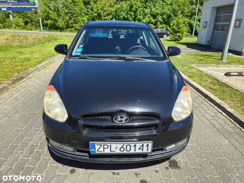 Hyundai Accent 1.4 Comfort - 4
