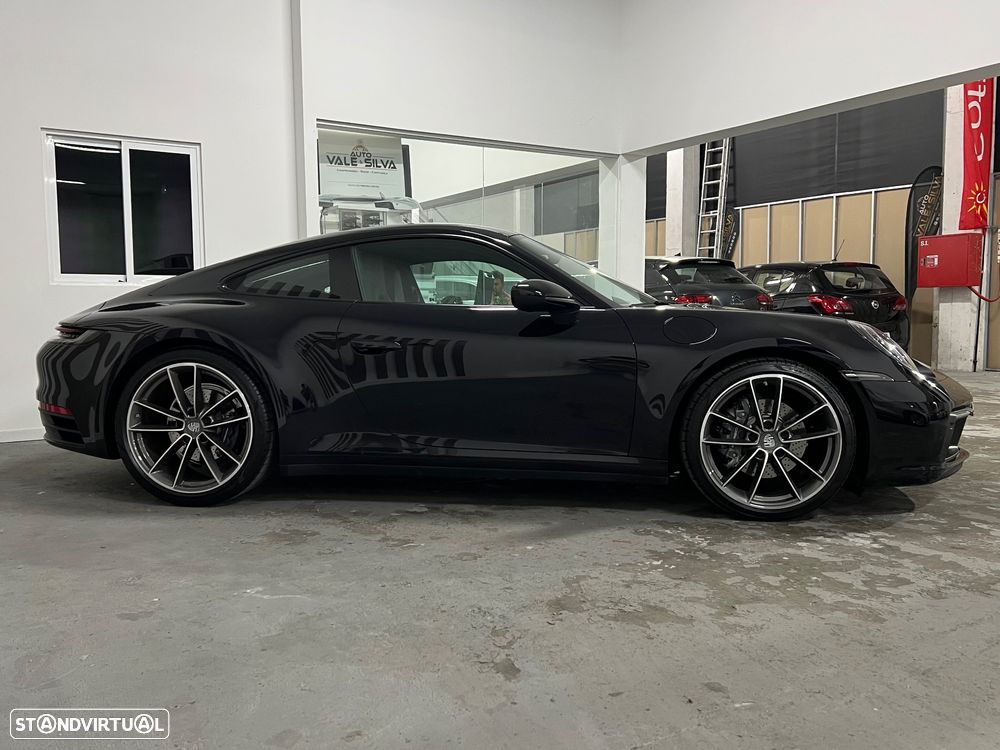 Porsche 911 Série F - 12