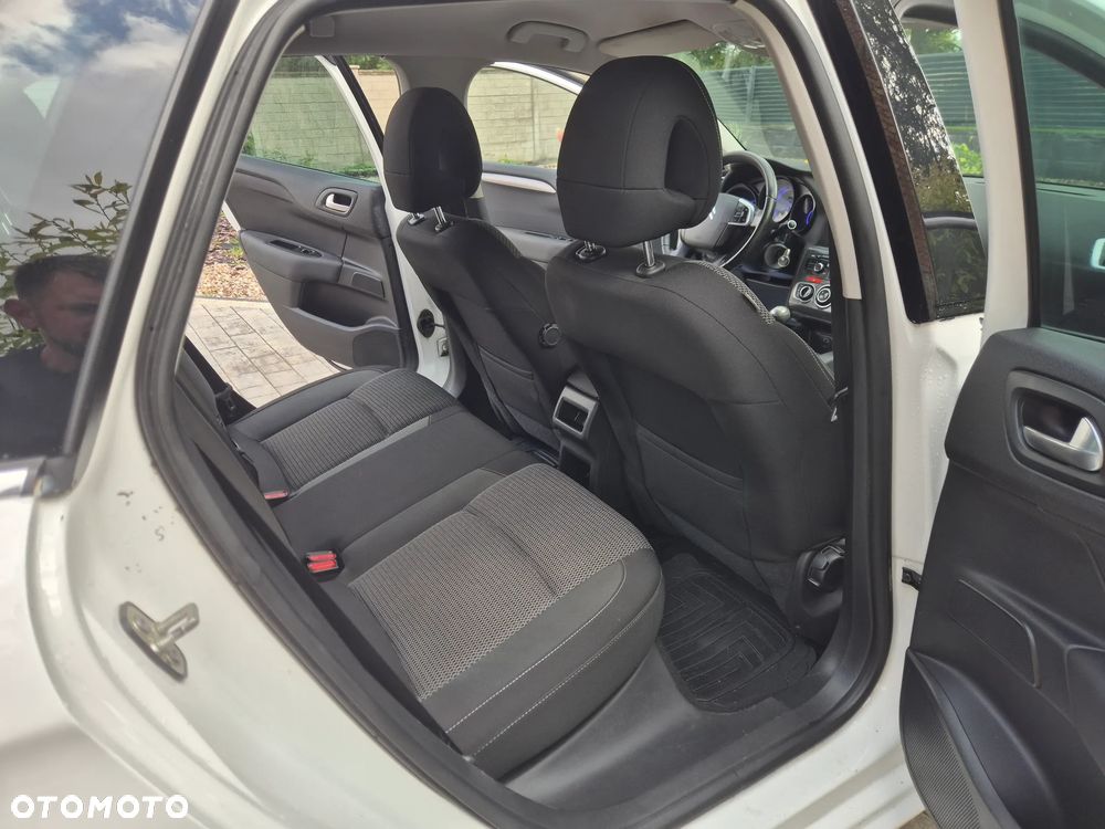 Citroën C4 e-HDi 115 Exclusive - 21