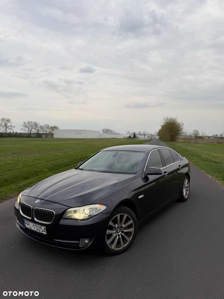 BMW Seria 5 525d - 2