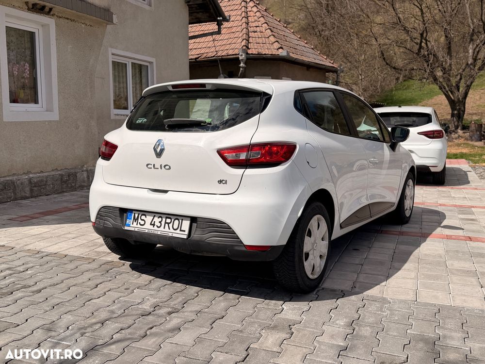 Renault Clio 1.5 dCi 90 Authentique - 4