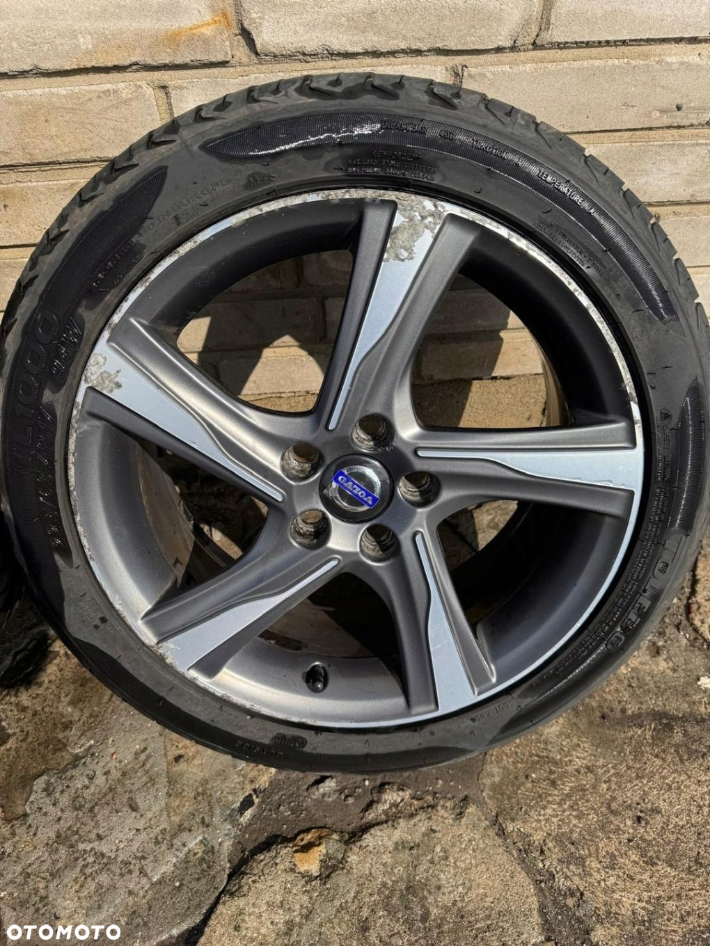 KOŁA FELGI OPONY VOLVO V40 S60 V60 C70 225/45 R17 31423521 R-DESIGNE 5X108 - 8