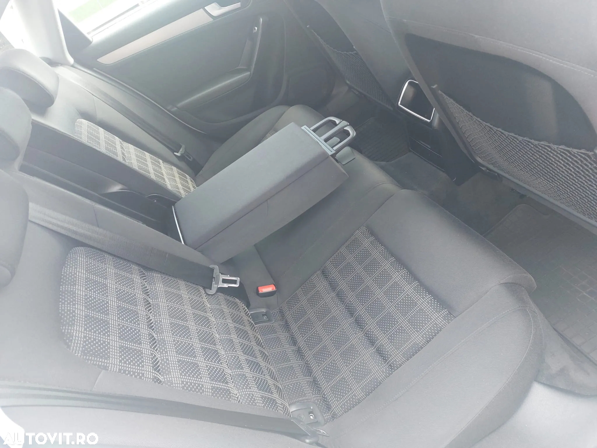 Audi A4 2.0 TDI quattro - 9