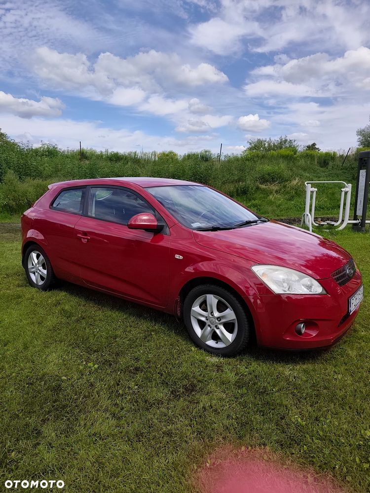 Kia Ceed - 6