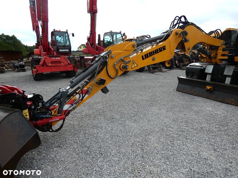 Liebherr A910 Compact ze Szwecji / ROTOTILT ZE SZCZYPCAMI / Super Stan / - 37