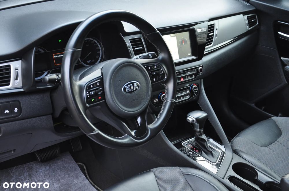 Kia Niro 1.6 GDI HEV 2WD OPF Edition 7 - 14