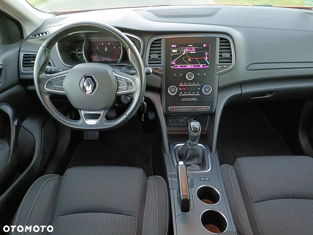 Renault Megane TCe 140 GPF LIMITED - 10