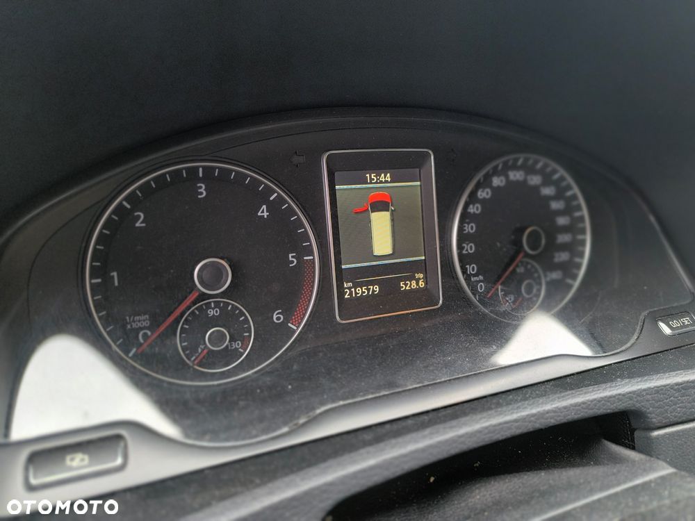 Volkswagen Multivan - 16