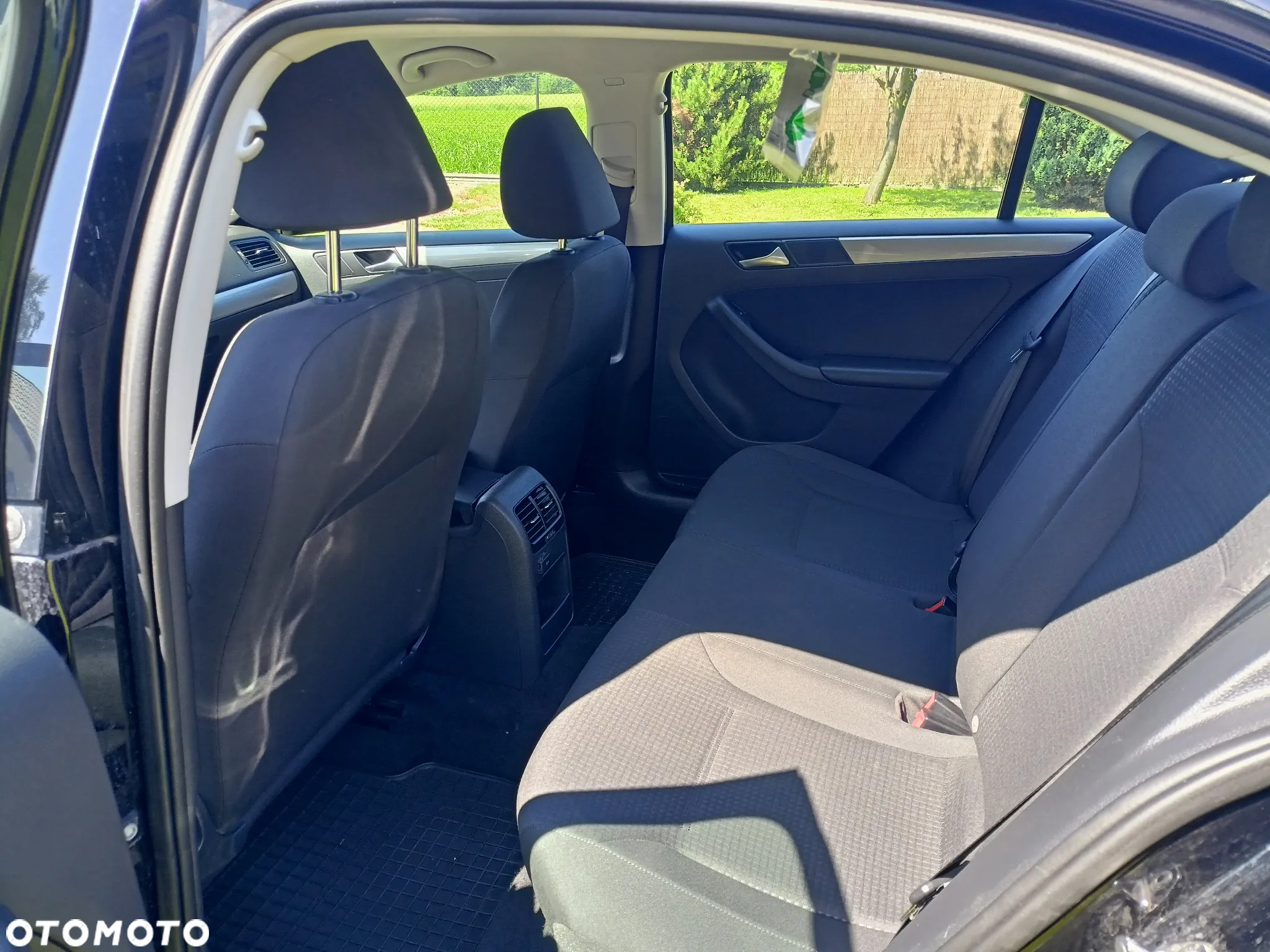 Volkswagen Jetta 2.0 TDI DPF BMT Trendline - 12
