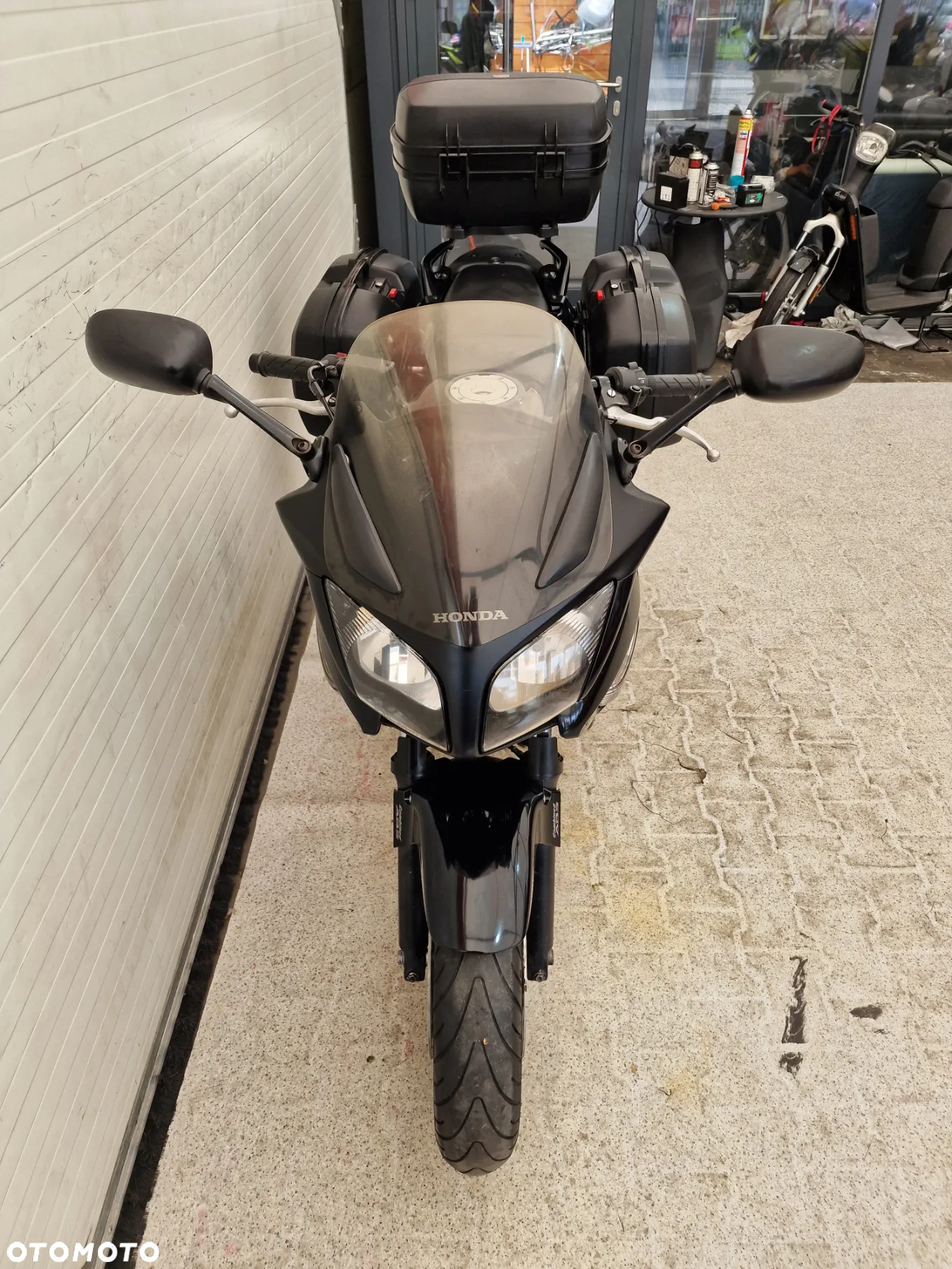 Honda CBF - 15
