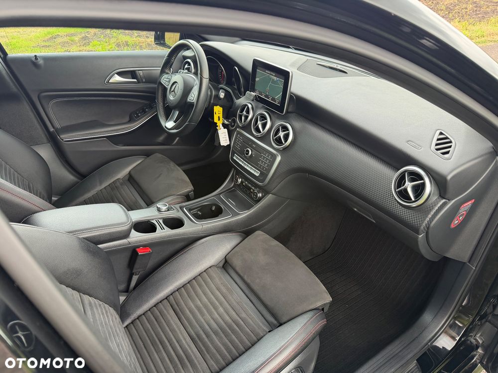 Mercedes-Benz Klasa A 180 d 7G-DCT AMG Line - 14