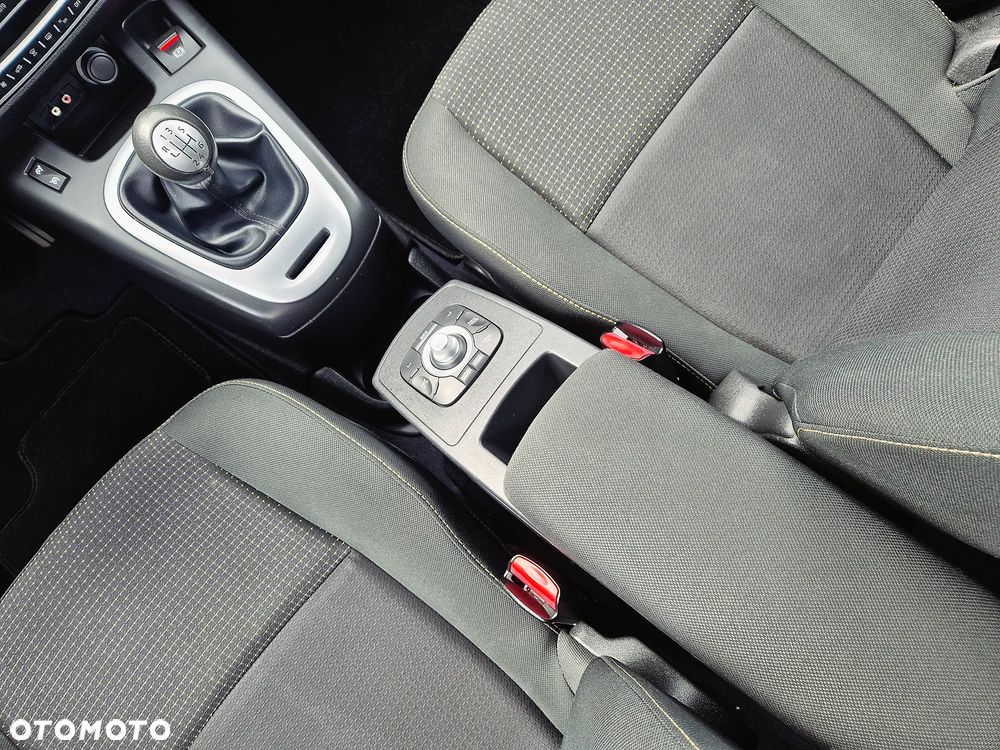 Renault Scenic TCe 130 Dynamique - 26