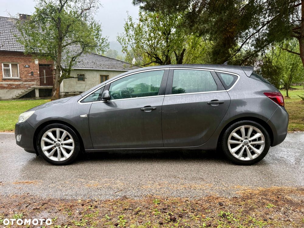 Opel Astra 1.7 CDTI Cosmo - 12