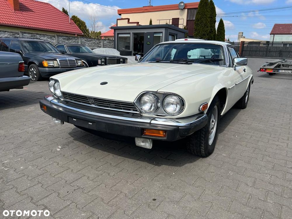 Jaguar XJS - 32