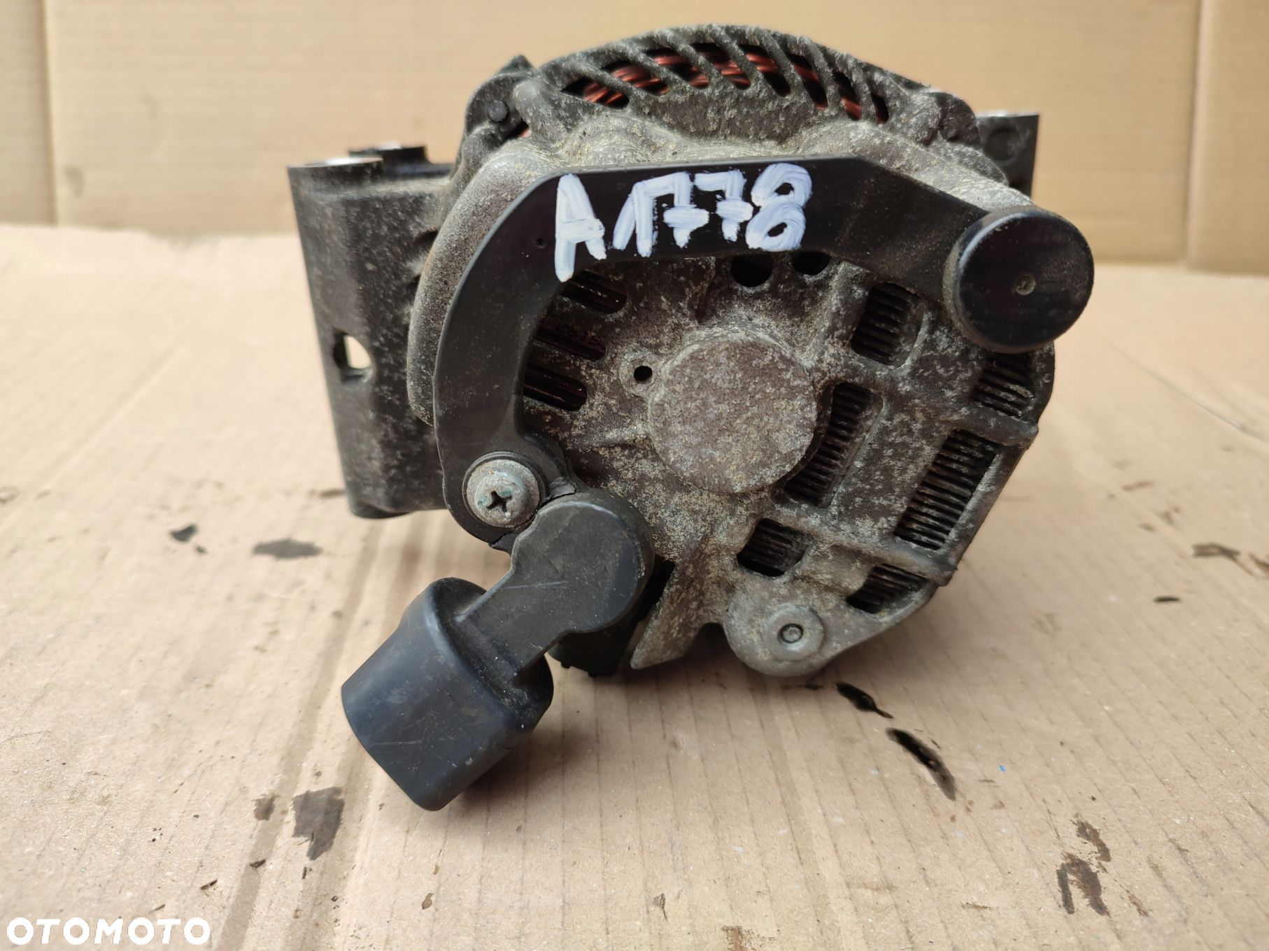 Alternator PEUGEOT CITROEN 1.6THP V757695680 - 4