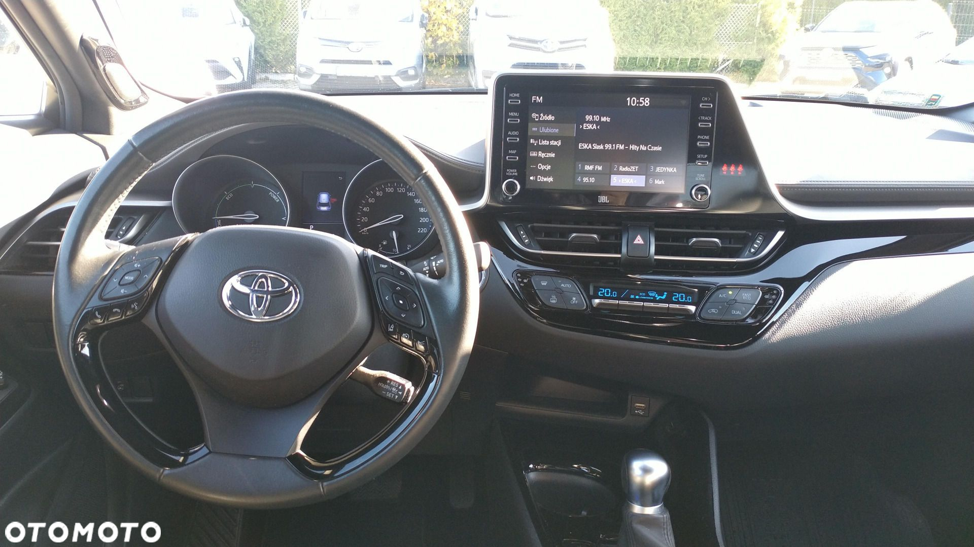 Toyota C-HR - 11