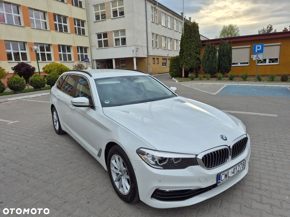 BMW Seria 5 520d xDrive Sport Line - 16