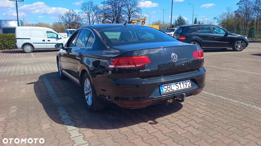 Volkswagen Passat 2.0 TDI BMT Comfortline - 18