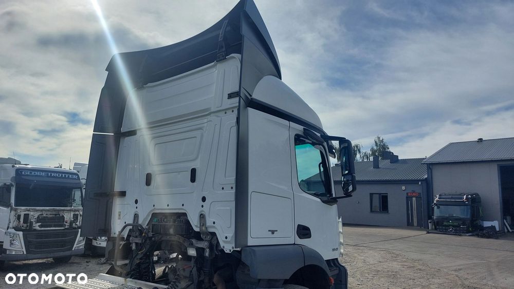 MERCEDES ACTROS MP4 SPOILERY WĄSKA STREAM SPACE 2.30 TUNEL 320 - 3