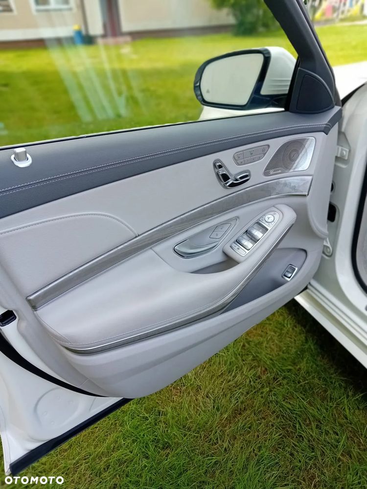 Mercedes-Benz Klasa S 500 4Matic 7G-TRONIC - 23