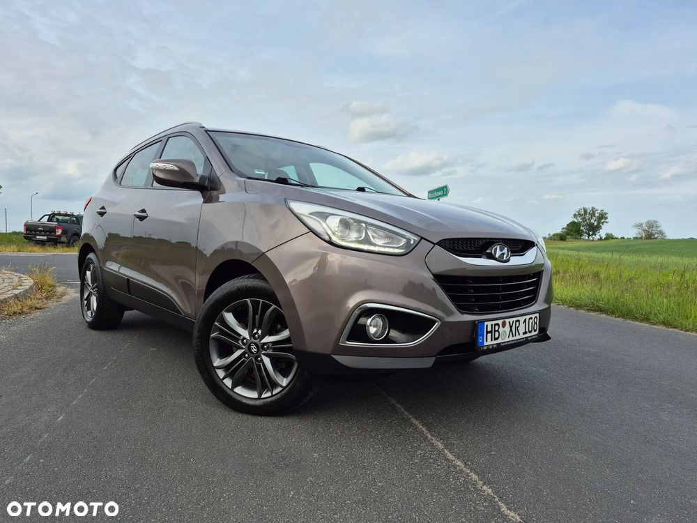 Hyundai ix35 2.0 CRDi 4WD Automatik Fifa World Cup Gold Edition - 1