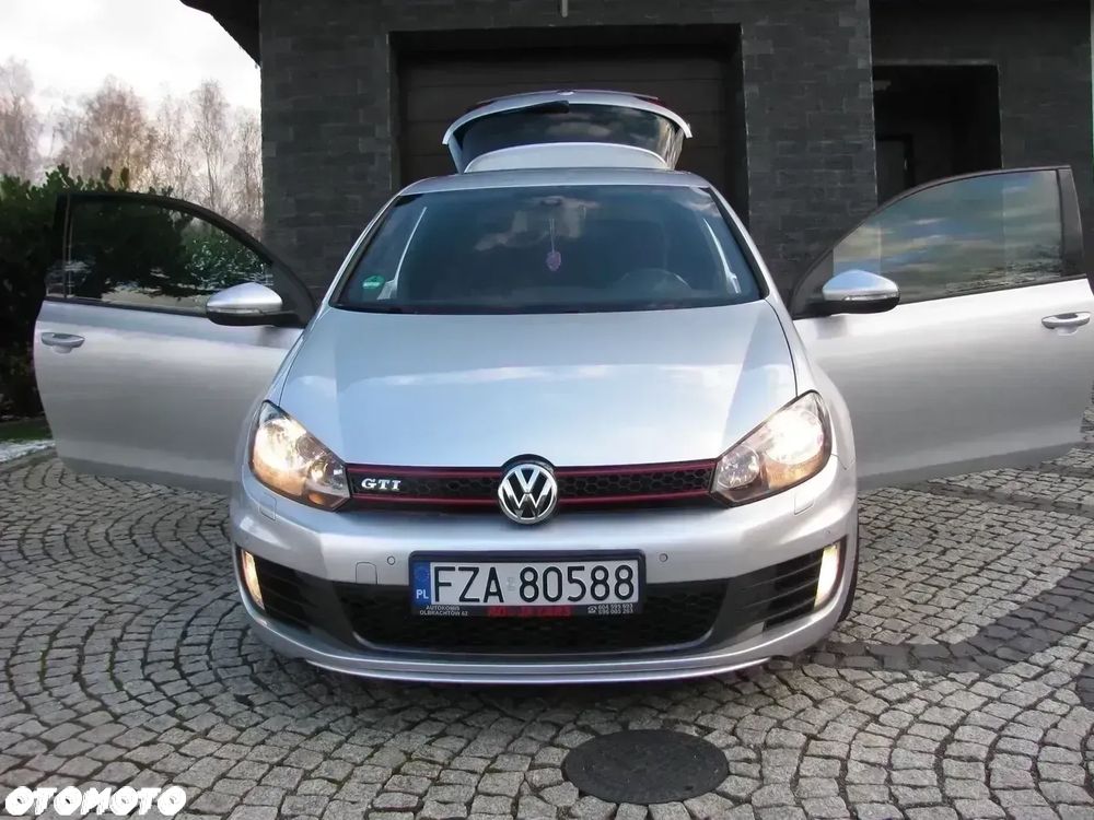 Volkswagen Golf 2.0 GTI DSG - 17