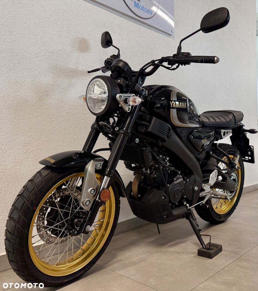Yamaha XSR - 3