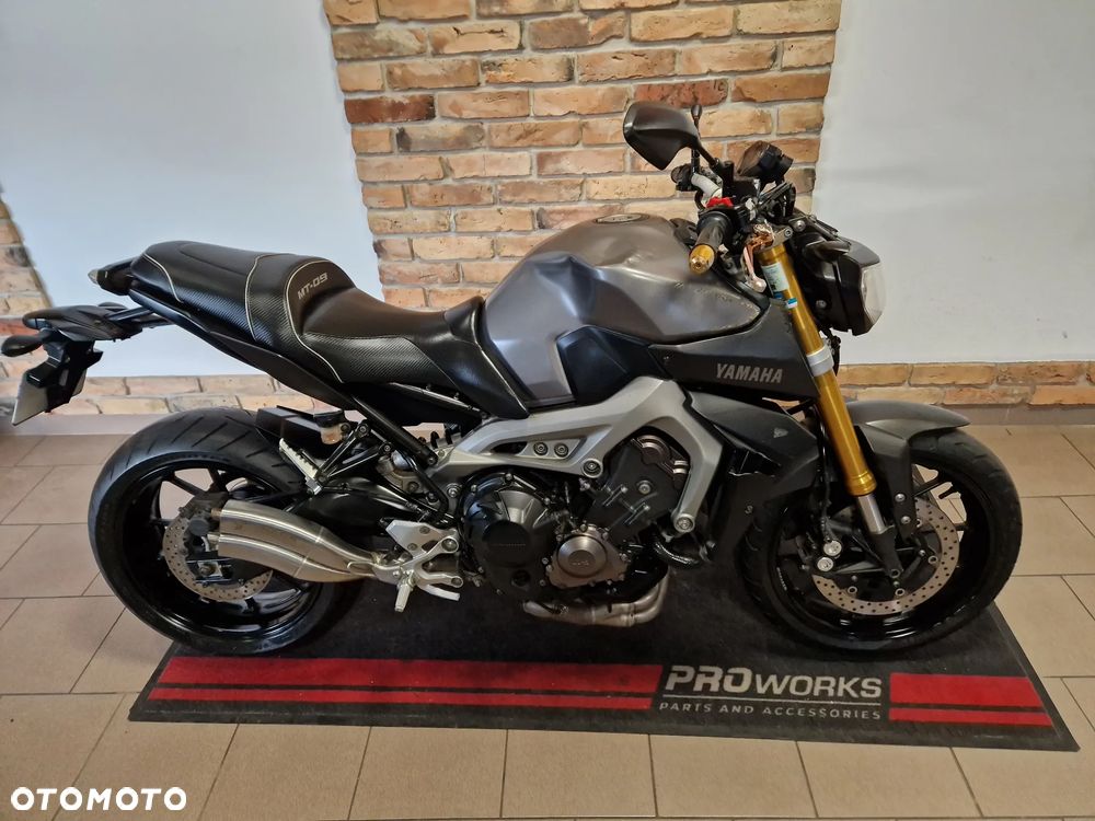 Yamaha MT - 3