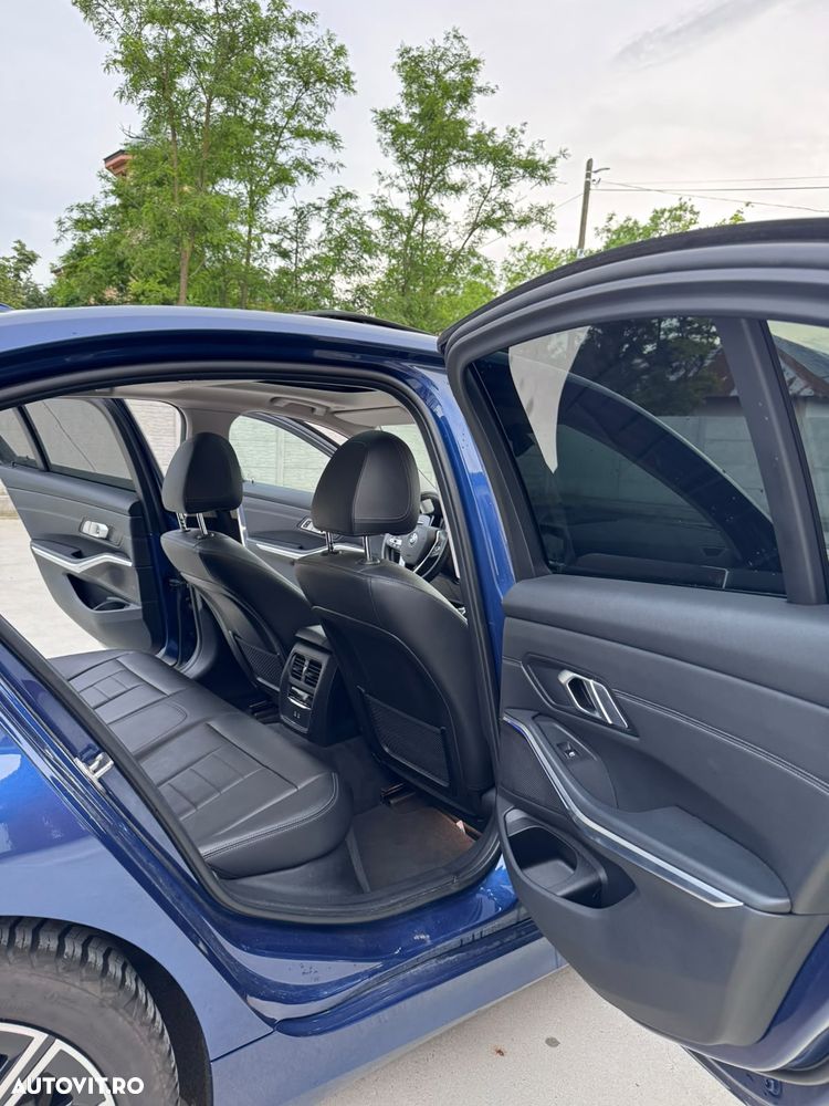 BMW Seria 3 320d xDrive AT - 10
