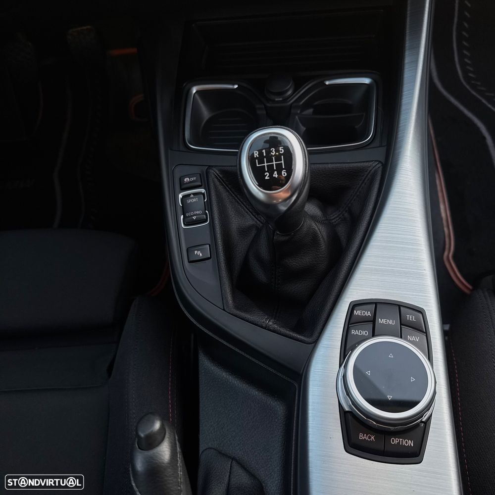 BMW 118 i Sport Line - 13